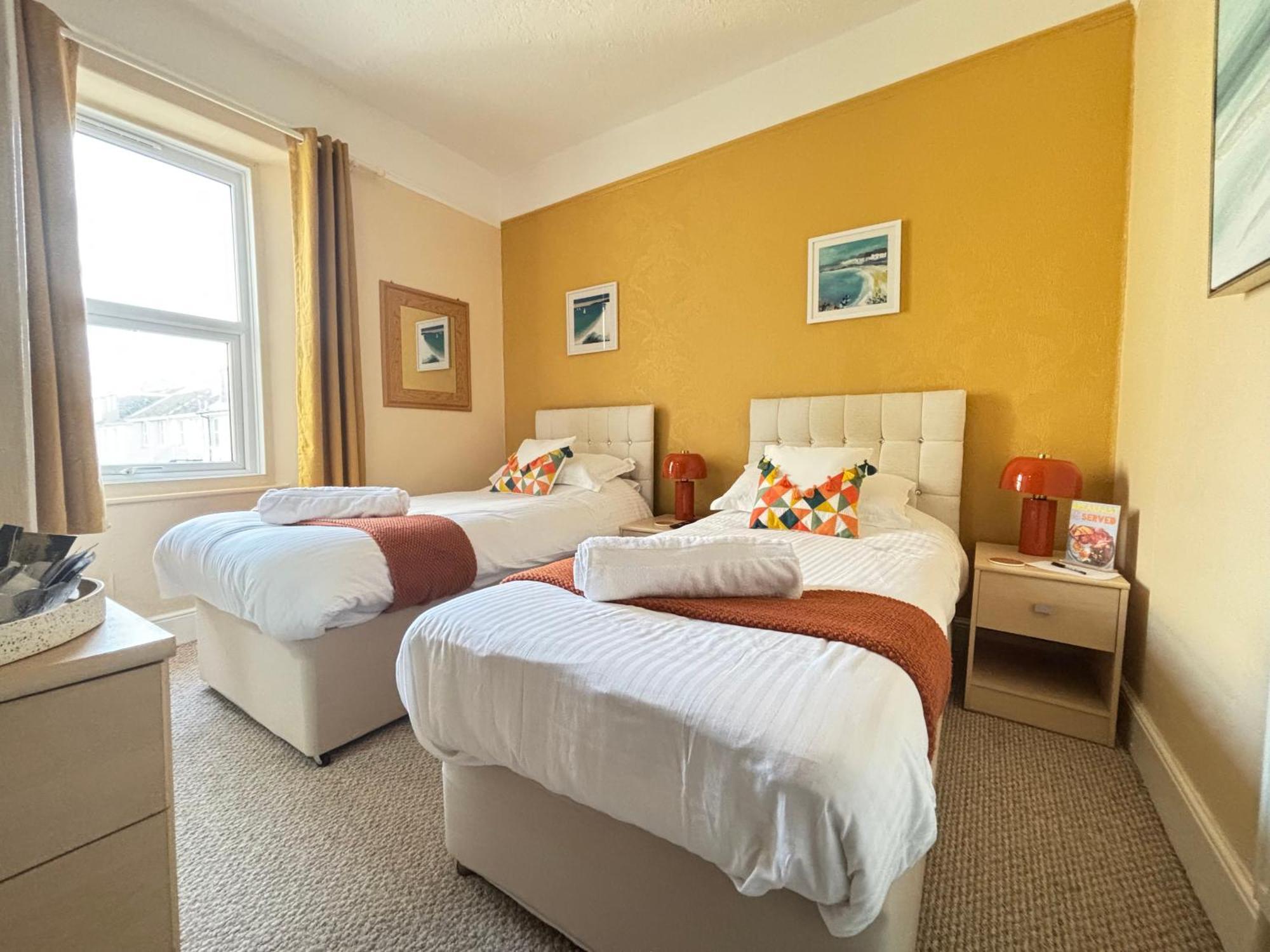 Three Palms Hotel Пейнтон Екстер'єр фото