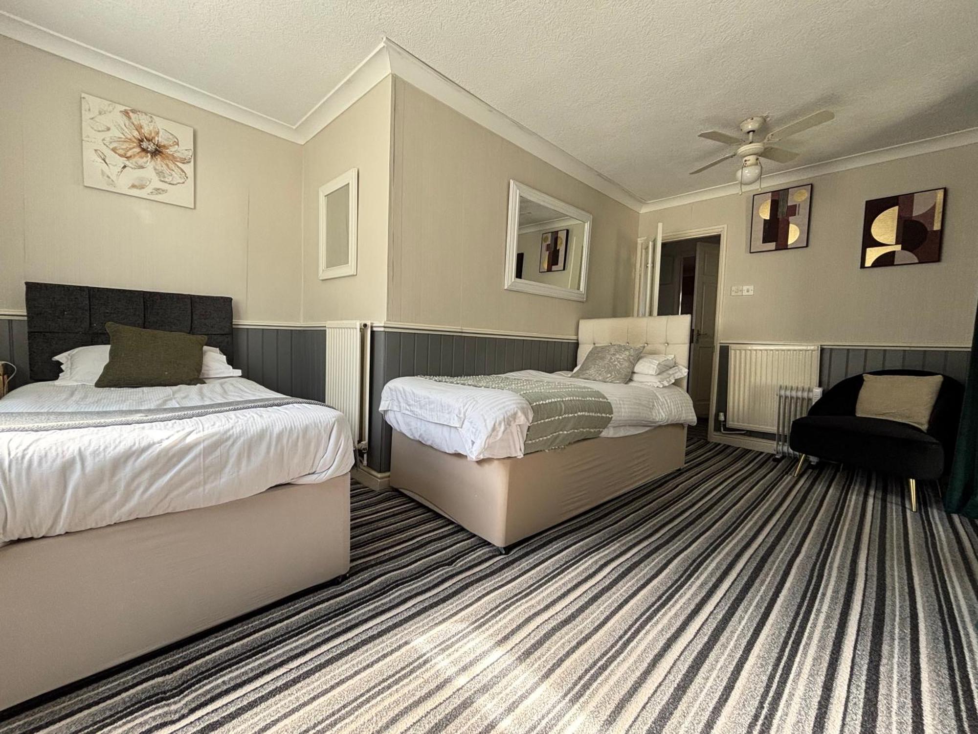 Three Palms Hotel Пейнтон Екстер'єр фото