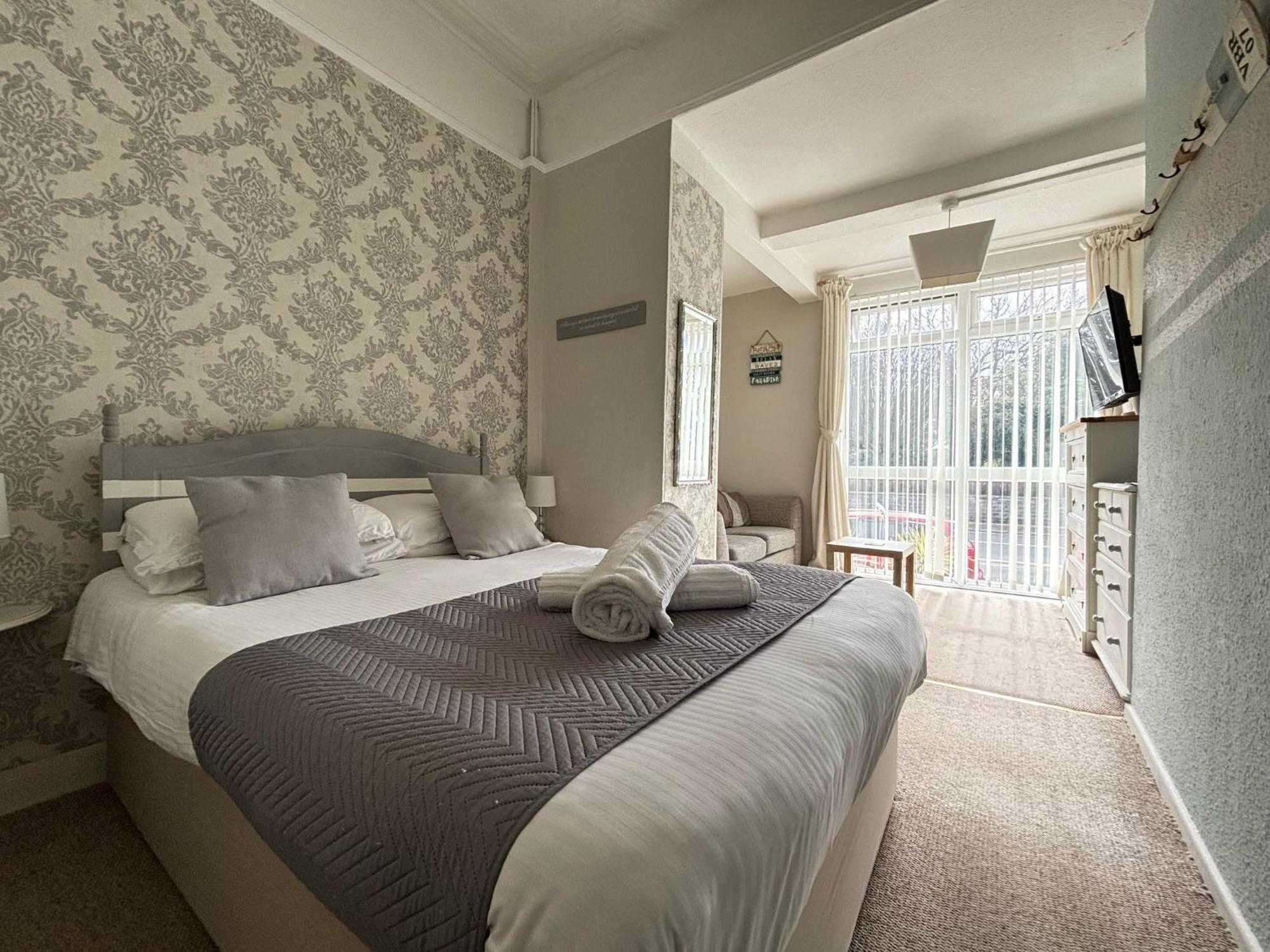 Three Palms Hotel Пейнтон Екстер'єр фото